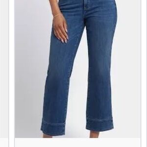 NYDJ Bailey Relaxed jeans. Size 12